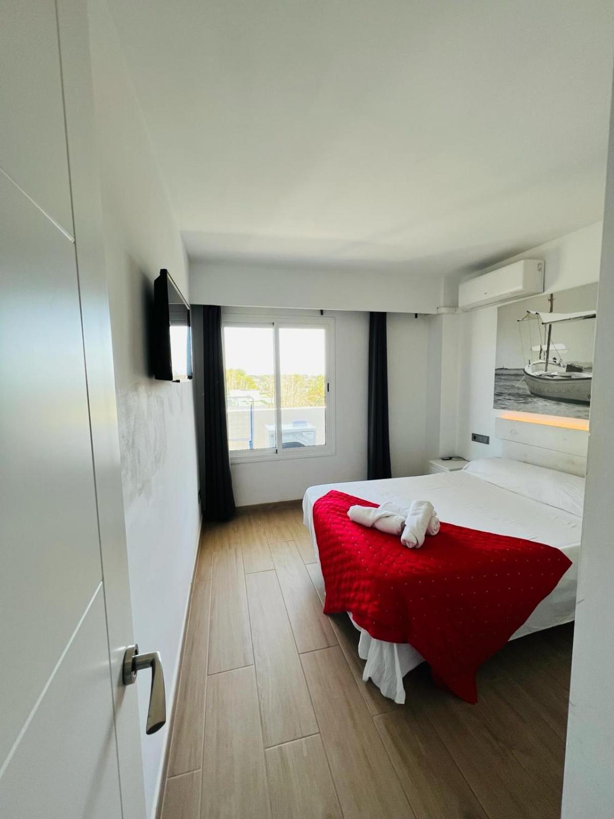 Bright Apartment In Puerto Alcudia Port de Alcudia  Exterior photo
