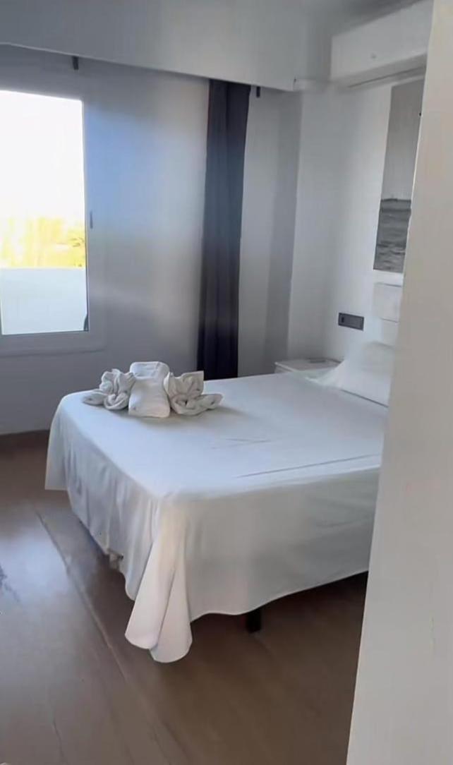 Bright Apartment In Puerto Alcudia Port de Alcudia  Exterior photo